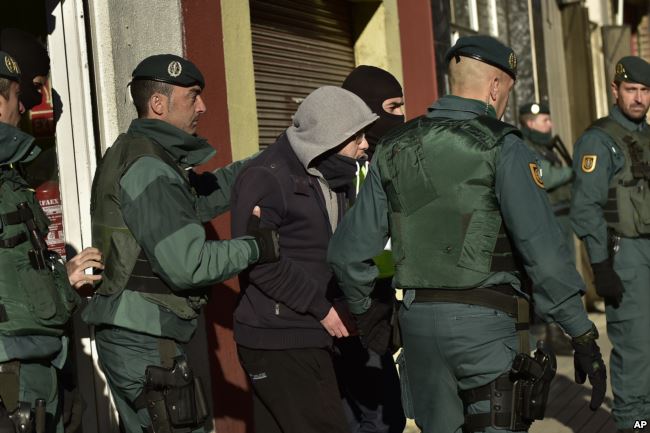 Arrestation d'un terroriste marocain par la police espagnole en 2015. D. R.